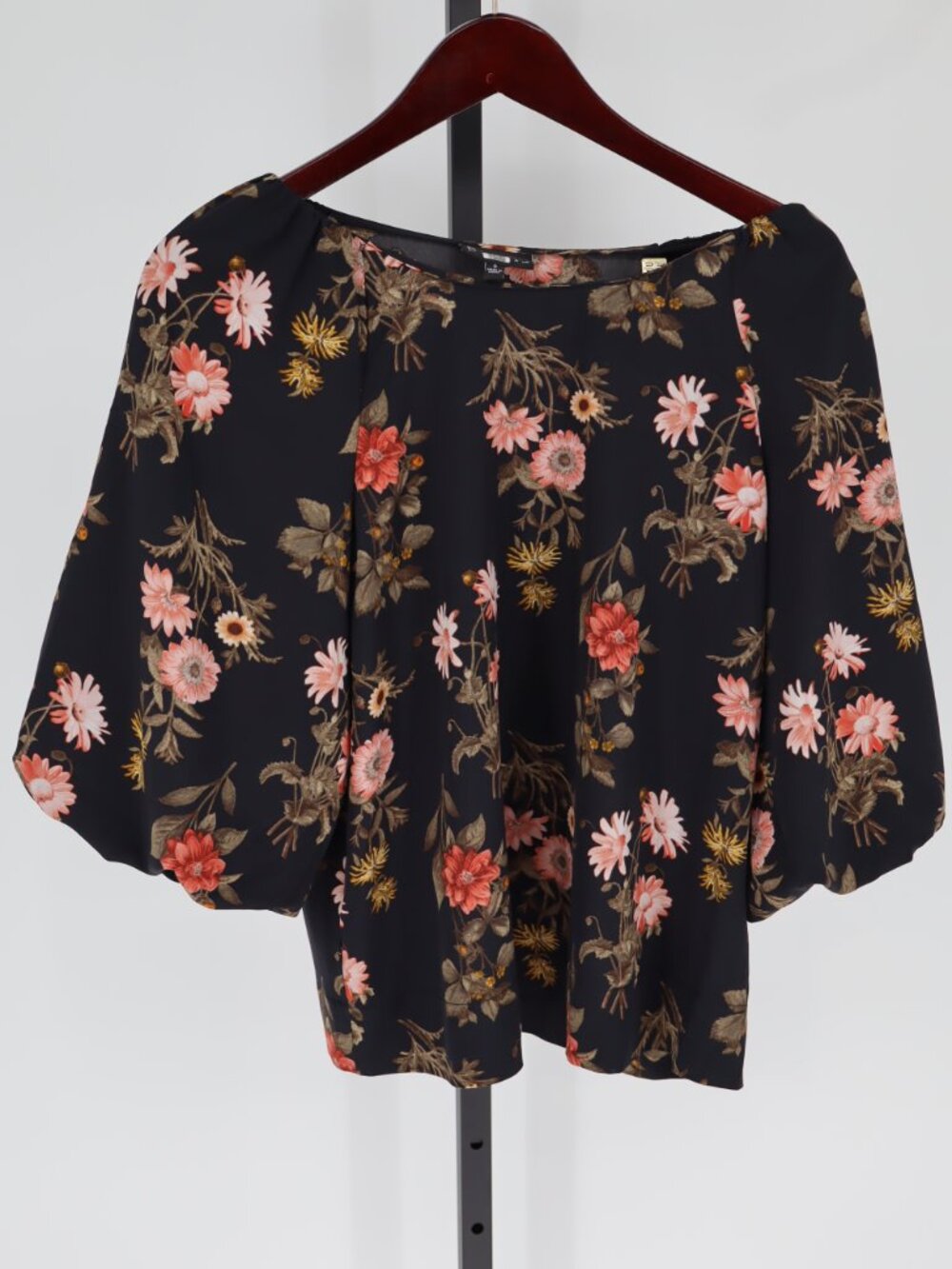 Bobeau Larisa B Collection Boat Neck Blouse size Small